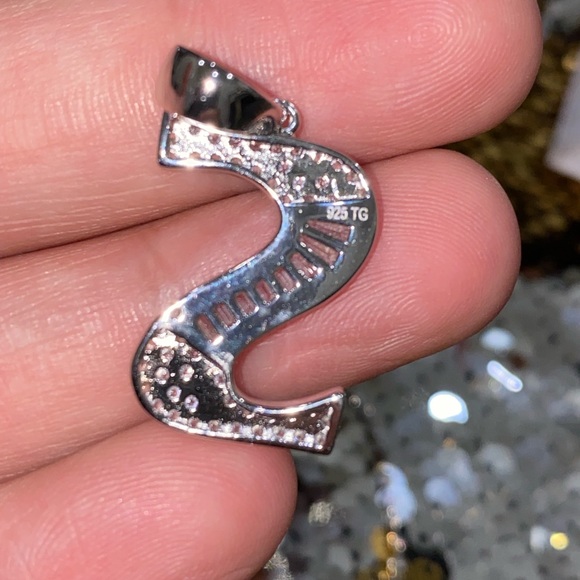 VVS clarity initial pendant, simulated diamond initial charm, 10k gold vermeil - Picture 3 of 5